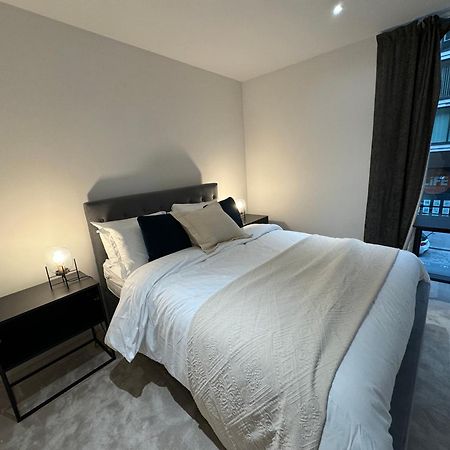 לונדון Riverside Suites And Apartments מראה חיצוני תמונה